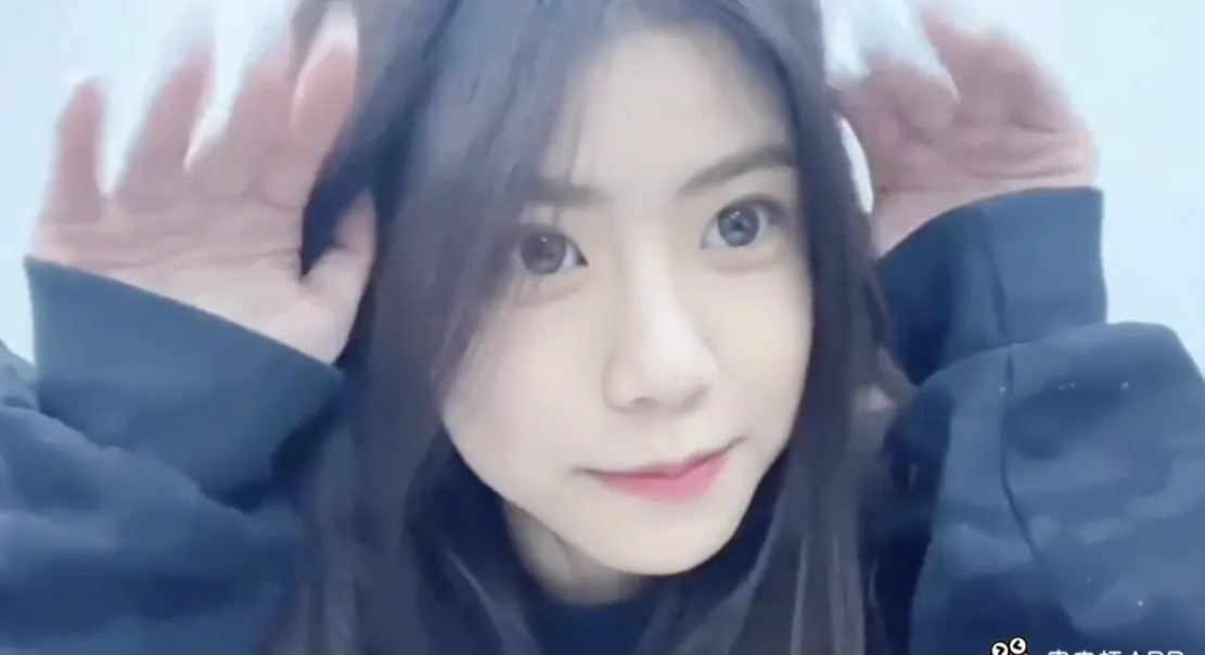 漂亮的姑娘们又来了😍